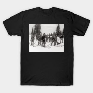 Colorado Skiers, 1910. Vintage Photo T-Shirt